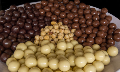 hazelnoot chocolade coating drageren